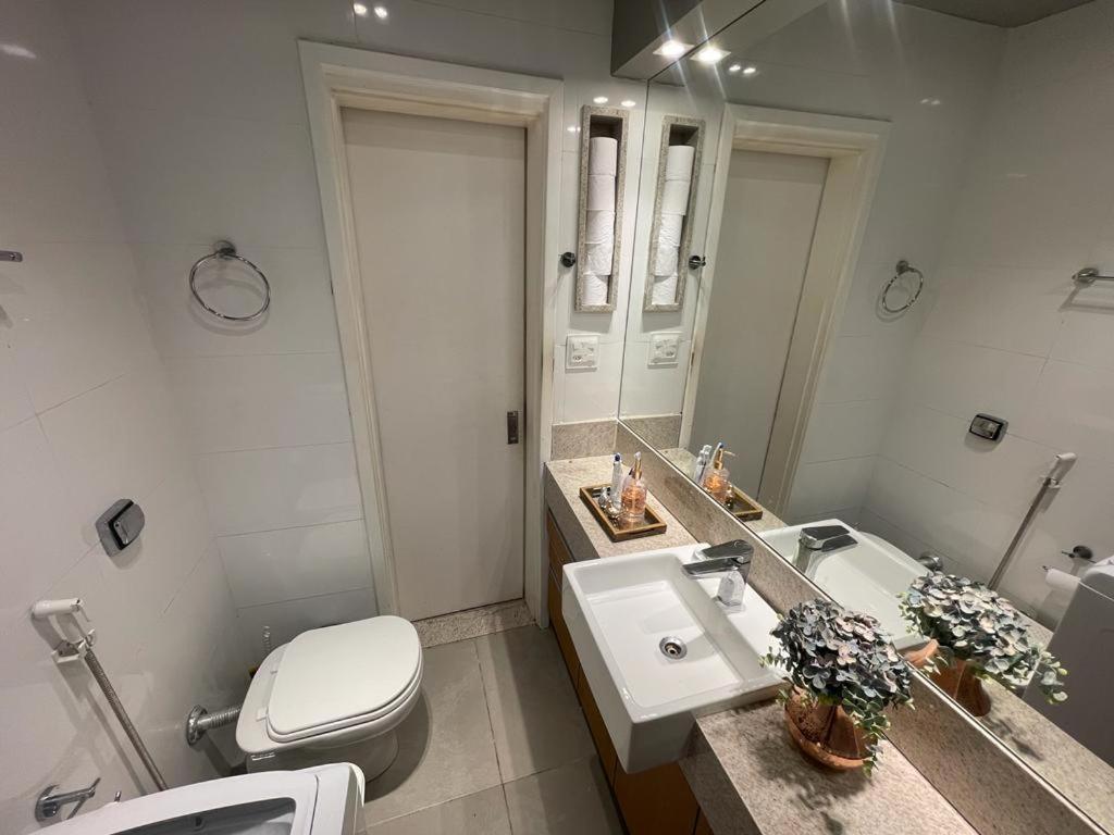 リオデジャネイロLindo Apartamento Mobiliado, Uma Quadra Da Praia!アパートメント エクステリア 写真